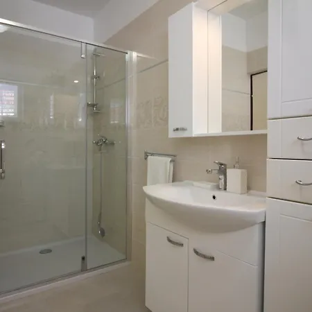 Apartman In - Istrien 10047