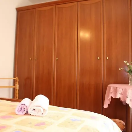 Apartment In Porec/istrien 10047 *